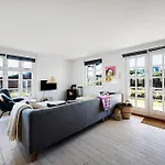 Cosy Summercottage In Sommerby 케르테미네