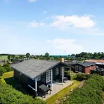 펜션 Cosy Summercottage In Sommerby *