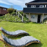 펜션 Cosy Summercottage In Sommerby *