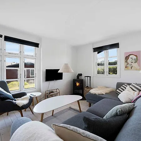 Cosy Summercottage In Sommerby *